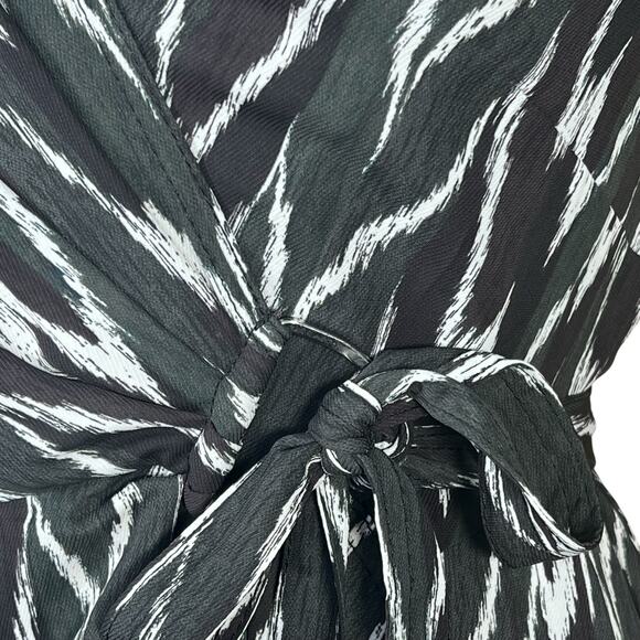 Ann Taylor Black, Green & White Chevron Print Belted Wrap Midi Dress Size 4 NWT - Picture 4 of 13
